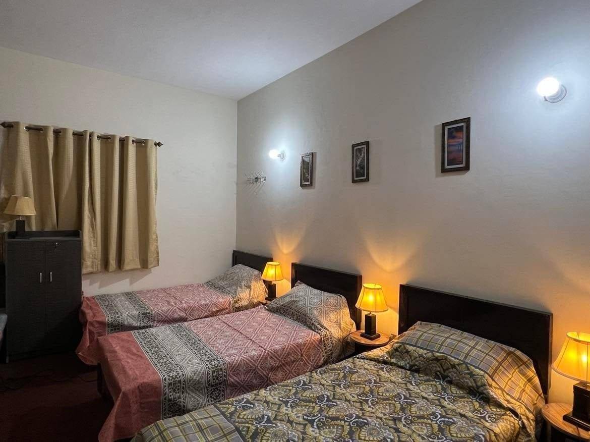 Three Seater Room at Javeria girls Hostel, photo 3
